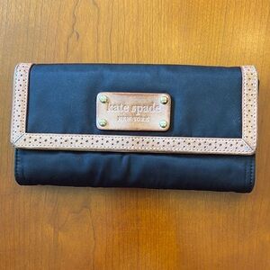 Kate Spade Black and Tan Wallet Sophisticated Design